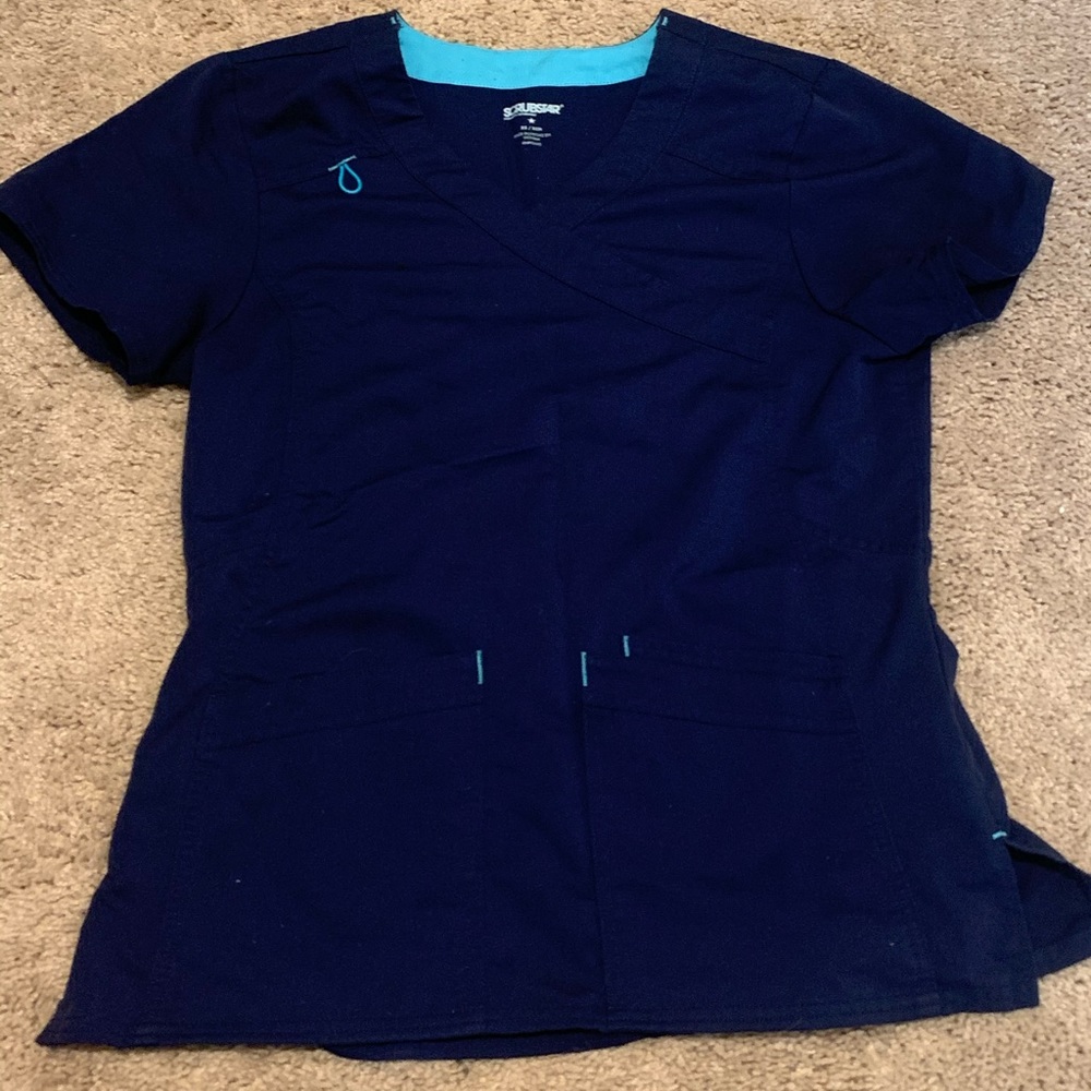 V-Neck Scrub Top NEW WITHOUT TAGS
